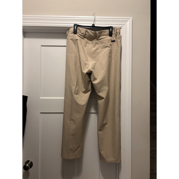 Greg Norman Men's Polyester Ultimate 5-Pocket Golf Pants Khaki Tan Size 38x29 - Picture 6 of 6